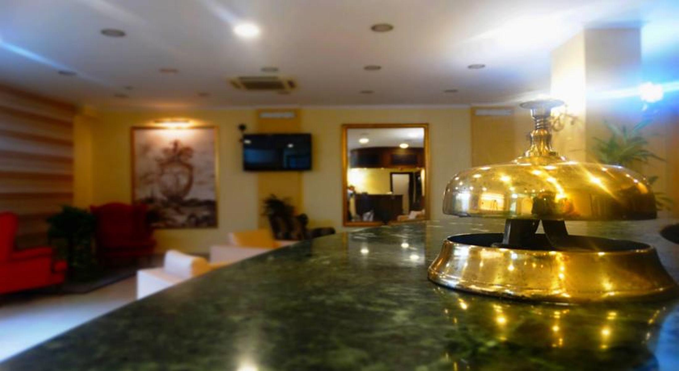 לטויאני Hotel Orizzonte מראה חיצוני תמונה