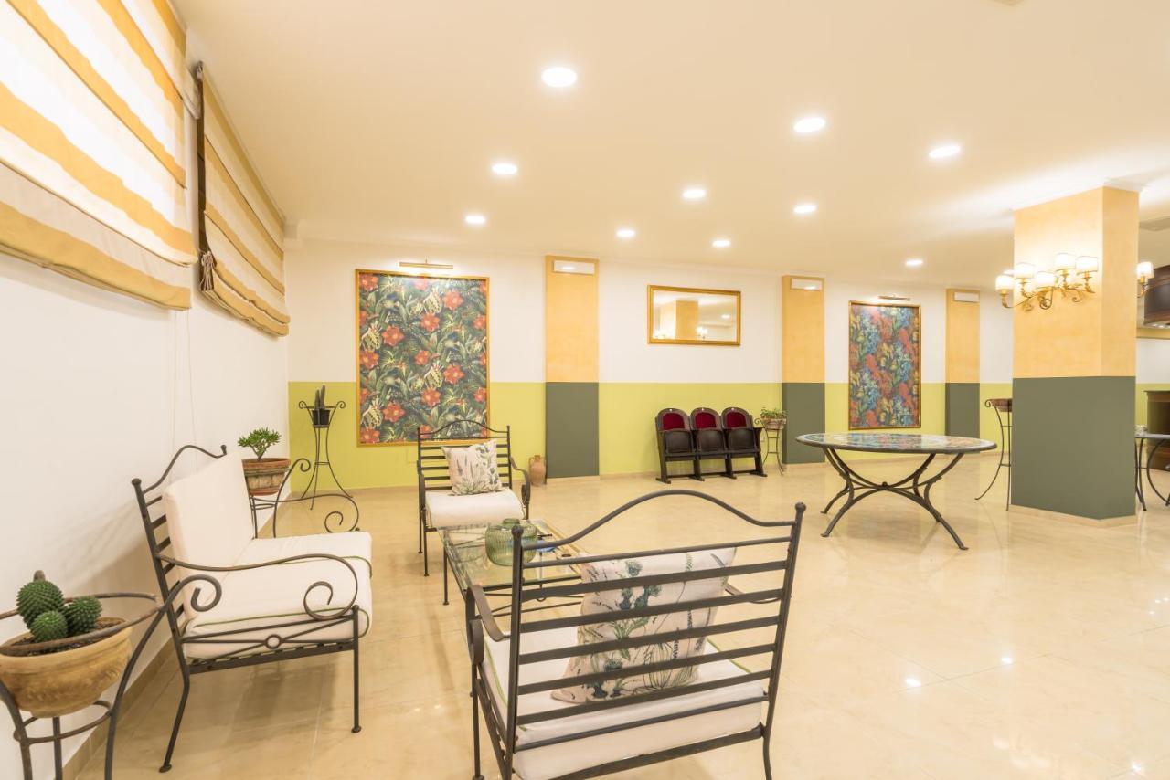לטויאני Hotel Orizzonte מראה חיצוני תמונה
