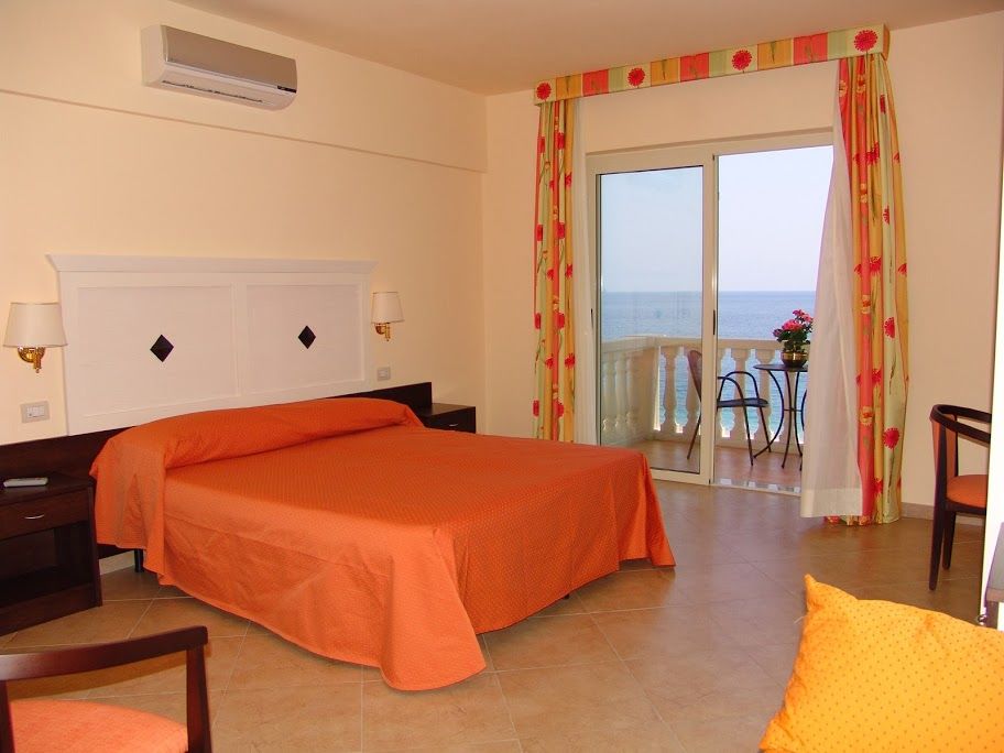לטויאני Hotel Orizzonte מראה חיצוני תמונה